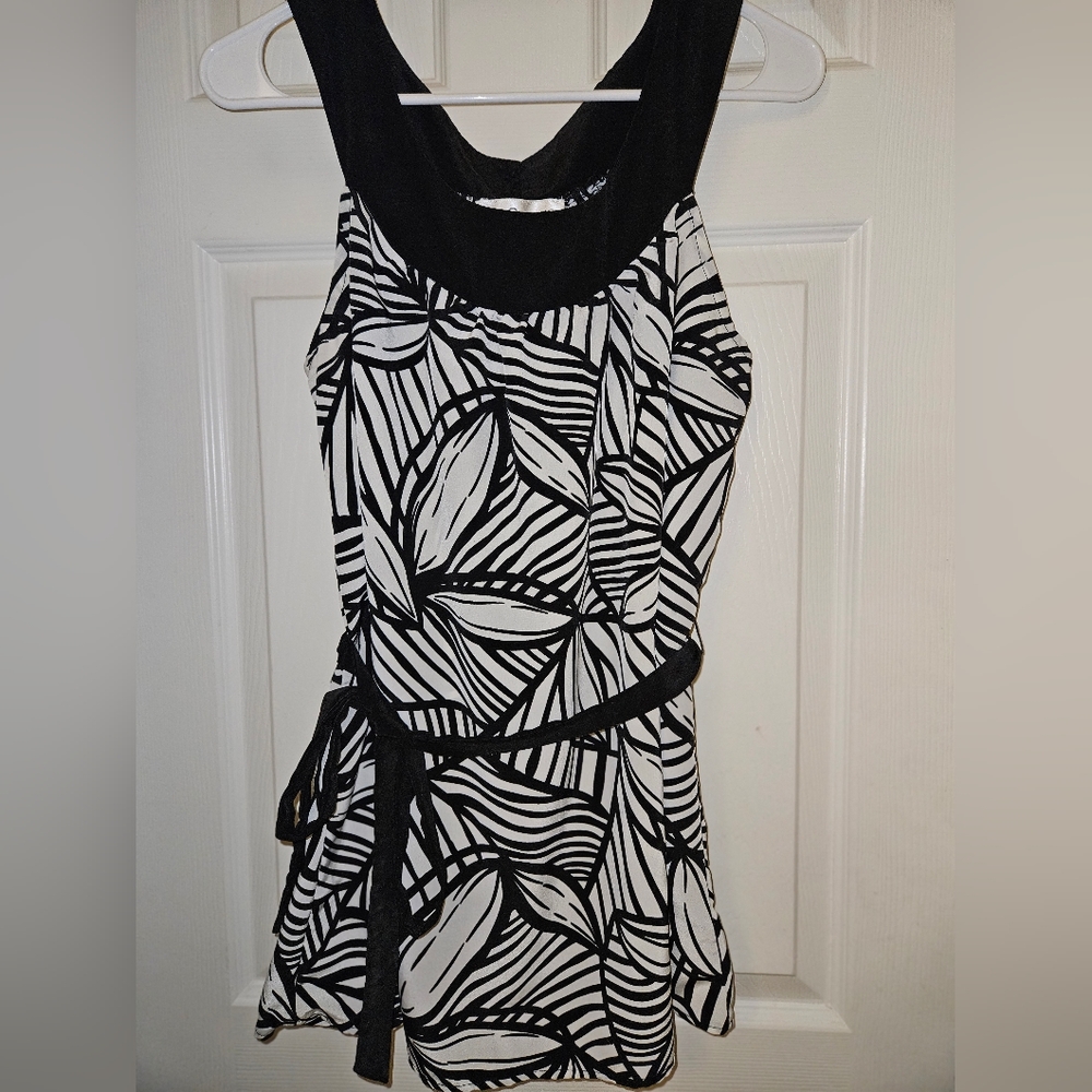 Women's Sleeveless Blouse